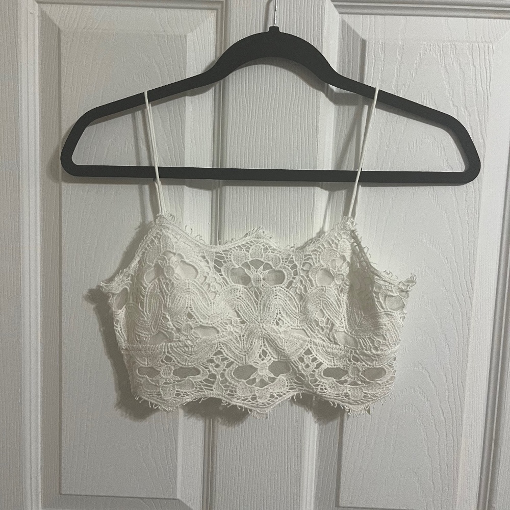 Free People White Crop Tank - (Small)